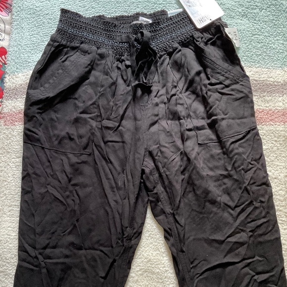 Rewash Black Ruched Jogger Size L - Picture 6 of 8